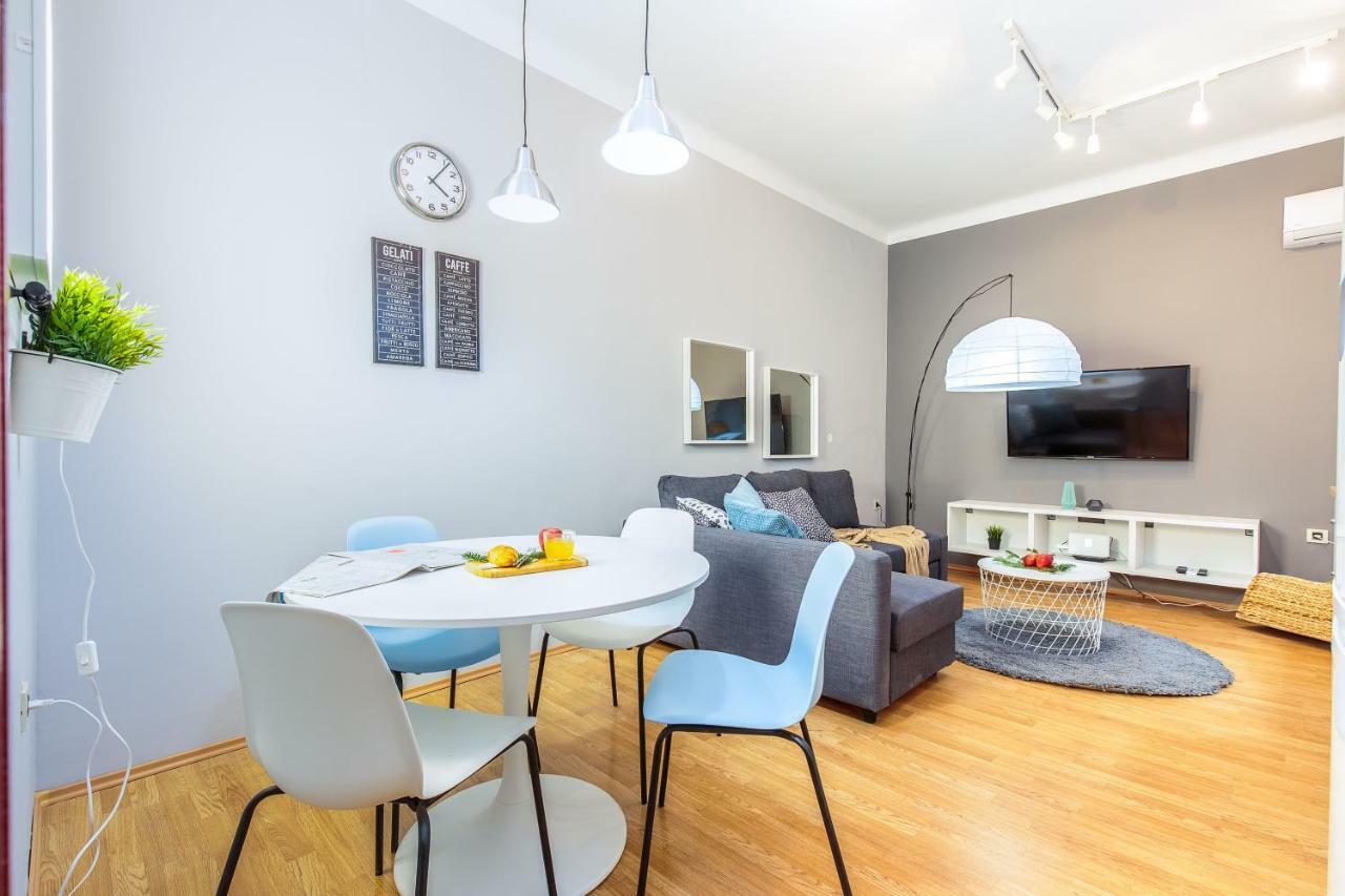 Apartment Dolac In Center Of Town ริเยกา ภายนอก รูปภาพ